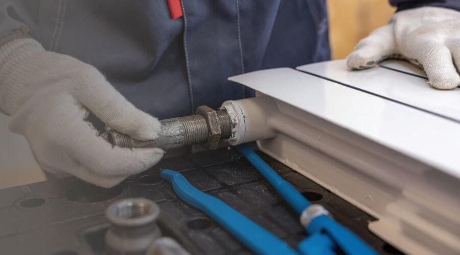 Professional water heater repair services in Knoxville, IA